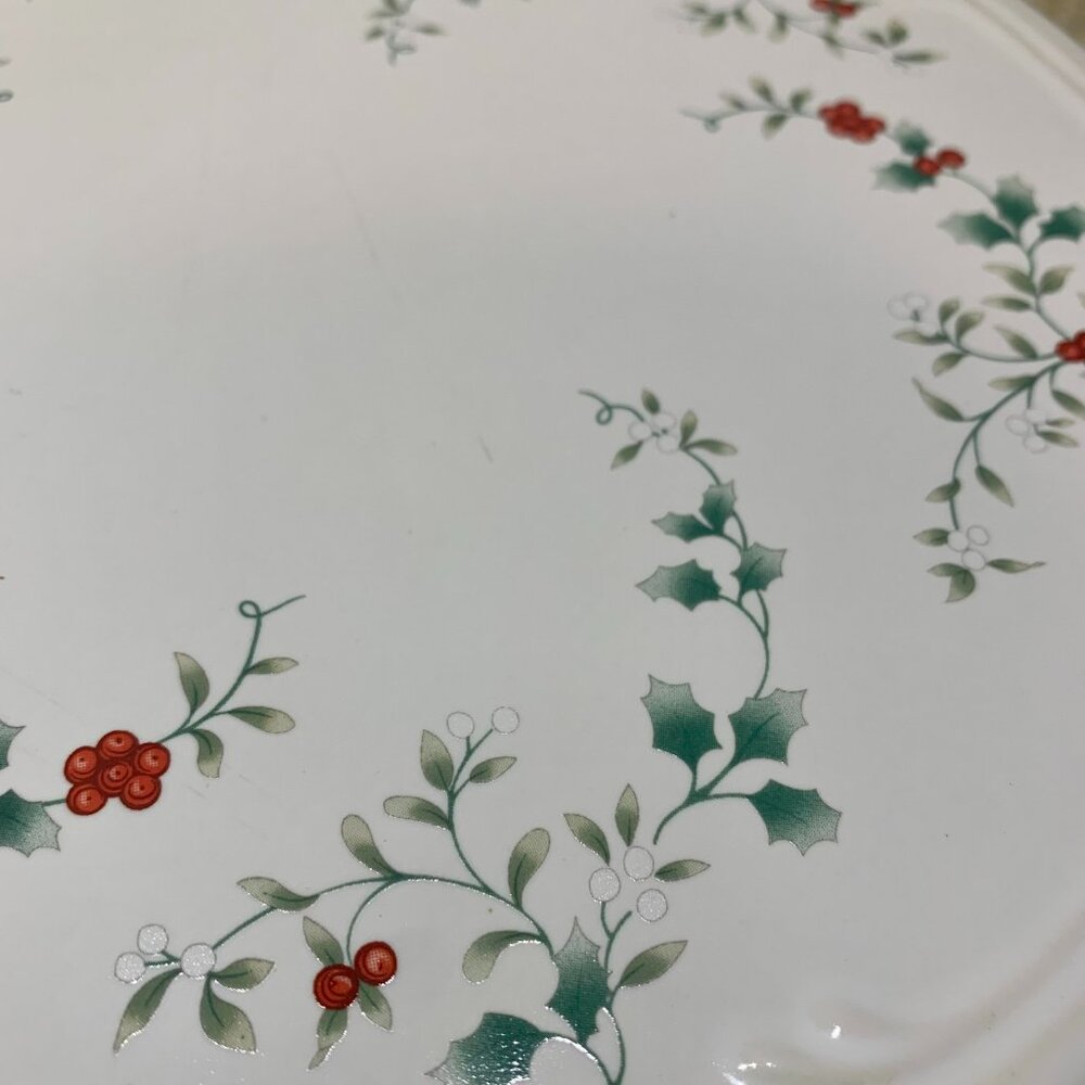 Pfaltzgraff Winterberry Cheese Tray with matching knife - Picture 4 of 10